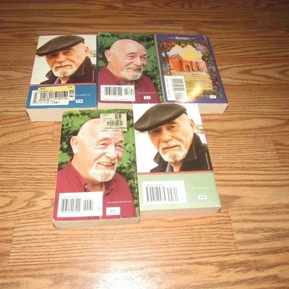 Brian Jacques Set (5) Books~Redwall/Mossflower/Mattimeo/Salamandastron - Picture 3 of 3